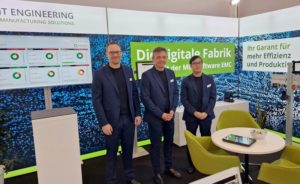 Das Team der iT Engineering Manufacturing Solutions auf der Blechexpo 2023 in Stuttgart