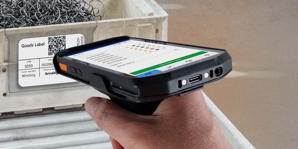 Retrieve information via QR code