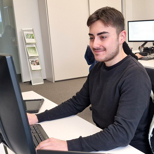 Als Werkstudent bei iT Engineering an realen Projekten arbeiten Als Werkstudent bei iT Engineering an realen Projekten arbeiten